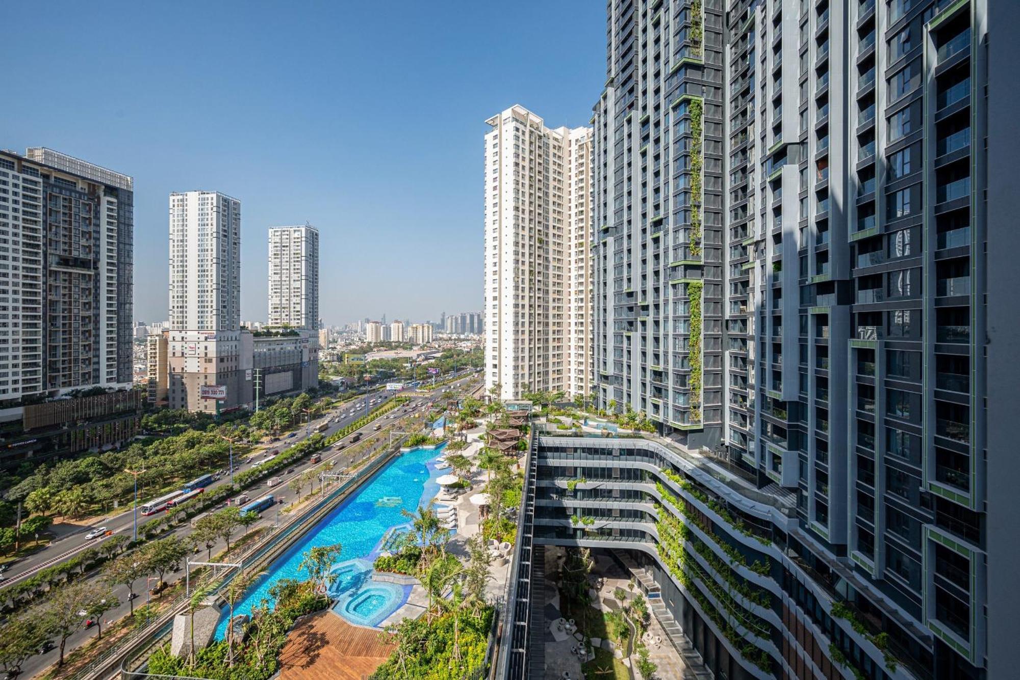 Lumiere Riverside - Raymond Holm - Luxurious 5-star *